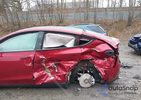 2025 Tesla Model Y Long Range Dual Motor All-Wheel Drive из США, поврежденный, VIN 7SAYGDED2SF227117